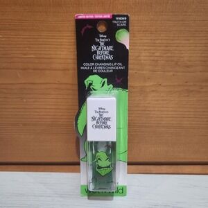Wet n Wild Nightmare Before Christmas Truth or Scare Color Changing Lip Oil New